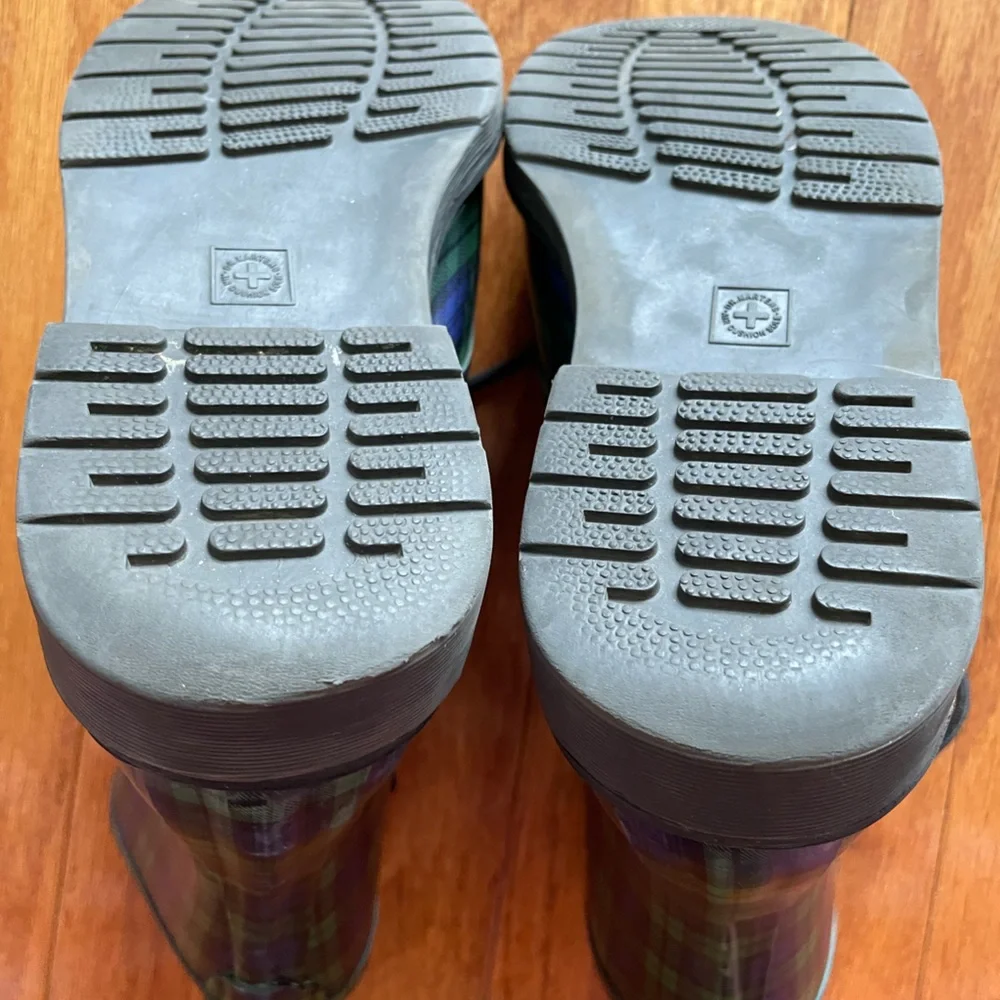 Dr. Martens Drench Black Watch Plaid Rubber Rain Boot Used Blue/Green